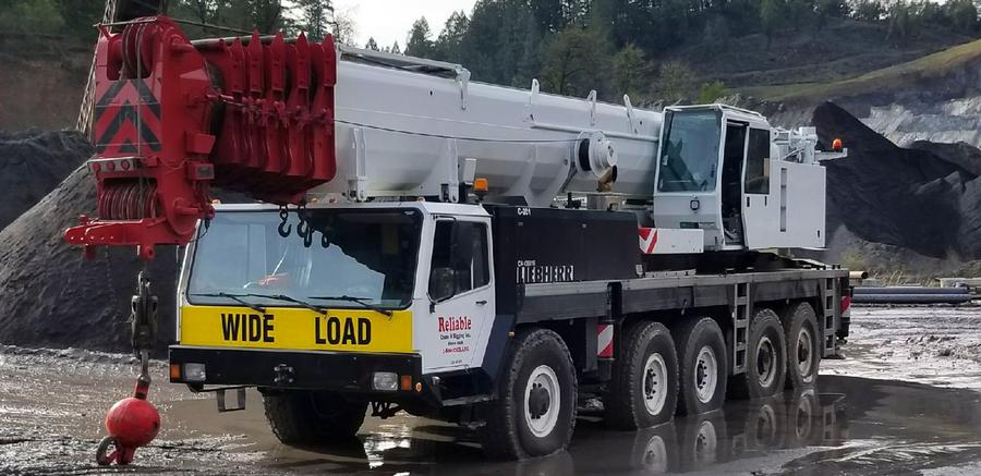200 ton all-terrrain crane at a rock quarry